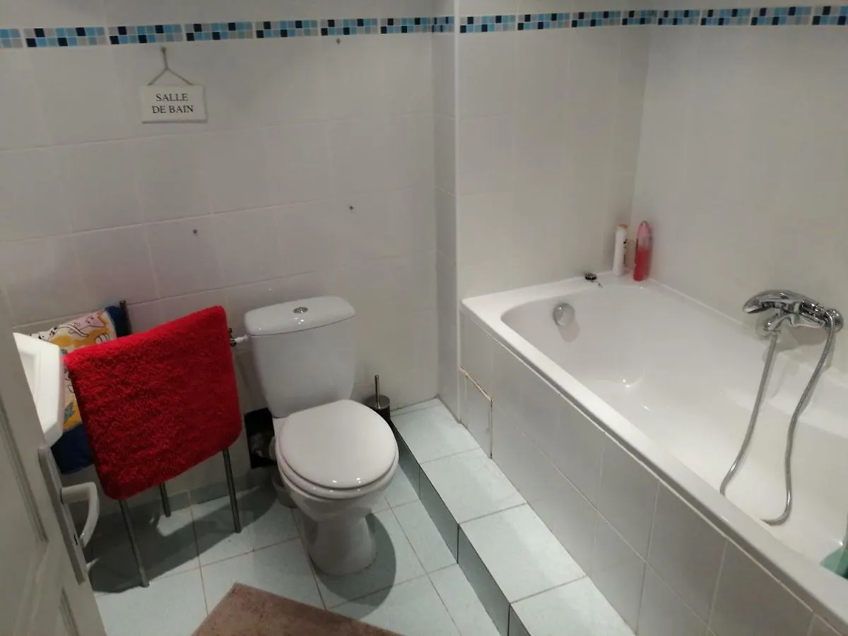 Bernadette Apartment Chouvigny Homestay